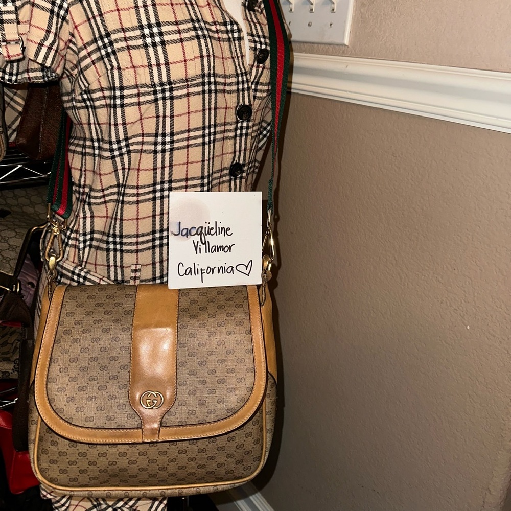 Authentic Gucci crossbody bag